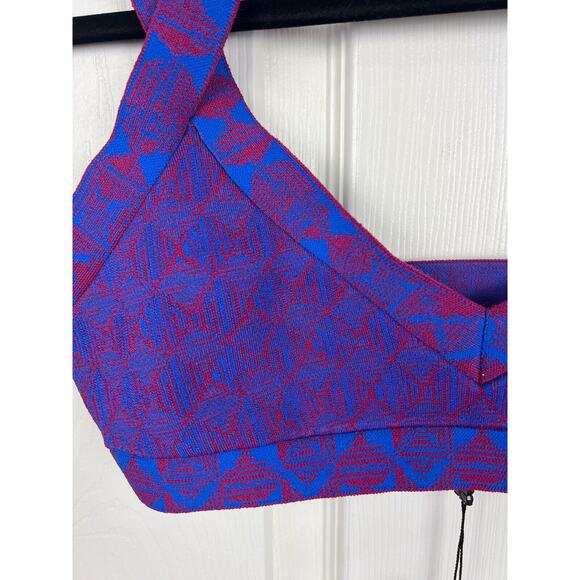 BCBGMAXAZRIA KIANA Geometric Jacquard Cropped Top Size Medium NWT Blue Red - Picture 7 of 9